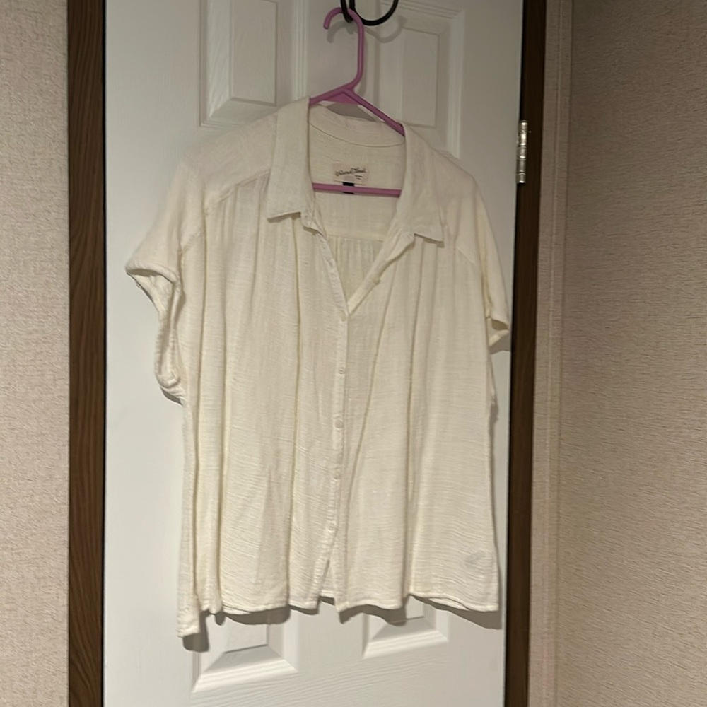 Universal thread white button down xxl